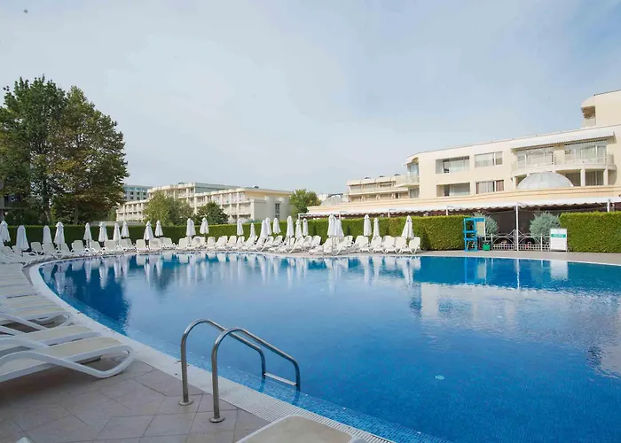 Club Sunny Szálloda 4*